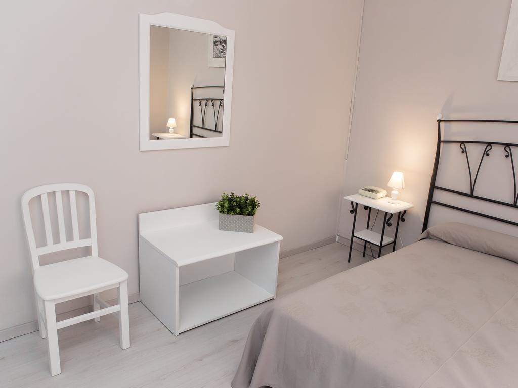 Hotel Odissea Canneto  Exterior foto